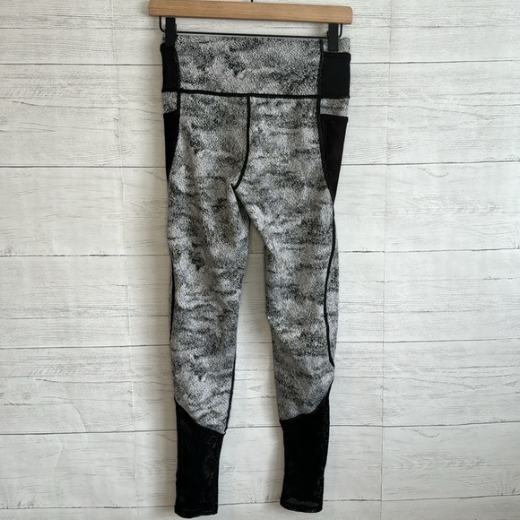 YiTong Active Gym Mesh Leggings | SIZE S/M - Picture 3 of 9